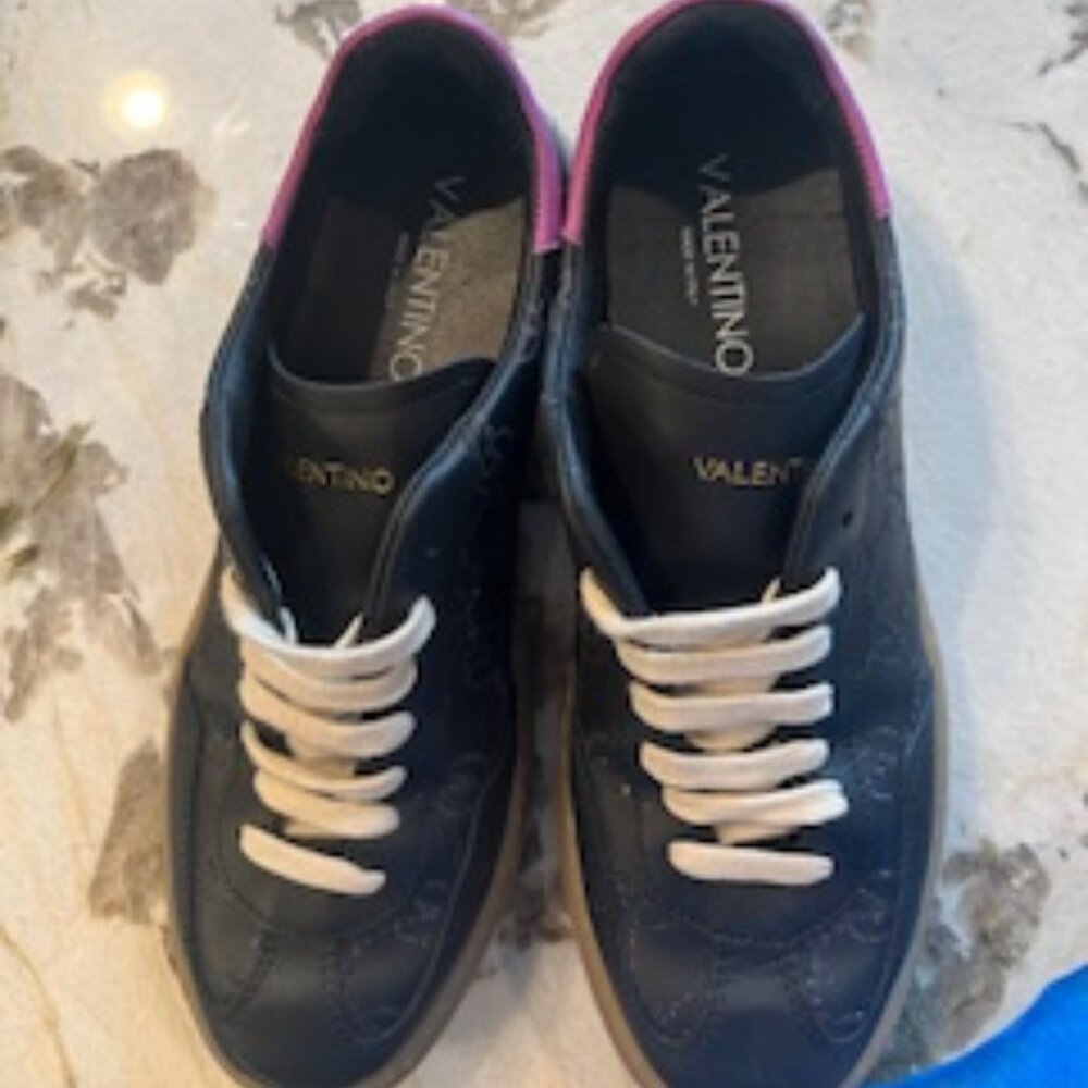 Valentino Giuditta Leather Sneakers - Black